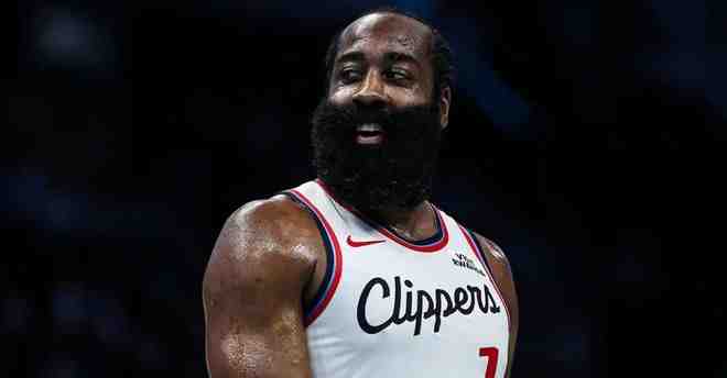 保羅宣布即將退役,哈登爆發(fā)追平科比,快船戰(zhàn)勝弱旅,止住連敗