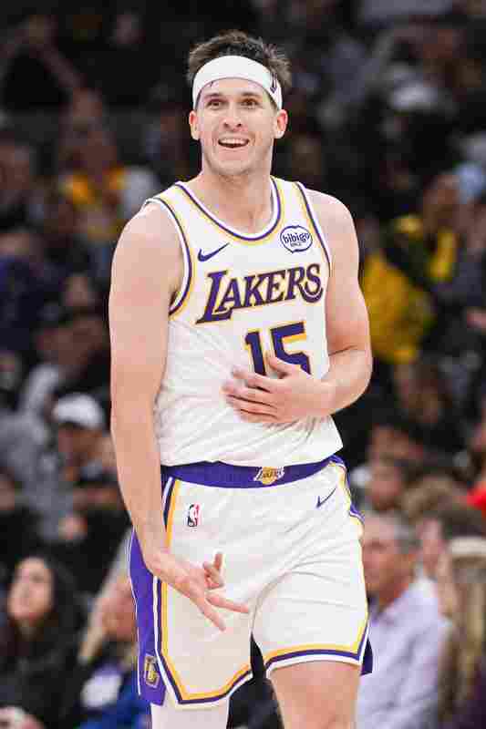 謙遜!里夫斯:我的5次失誤太多了 否則我們可能得到145分